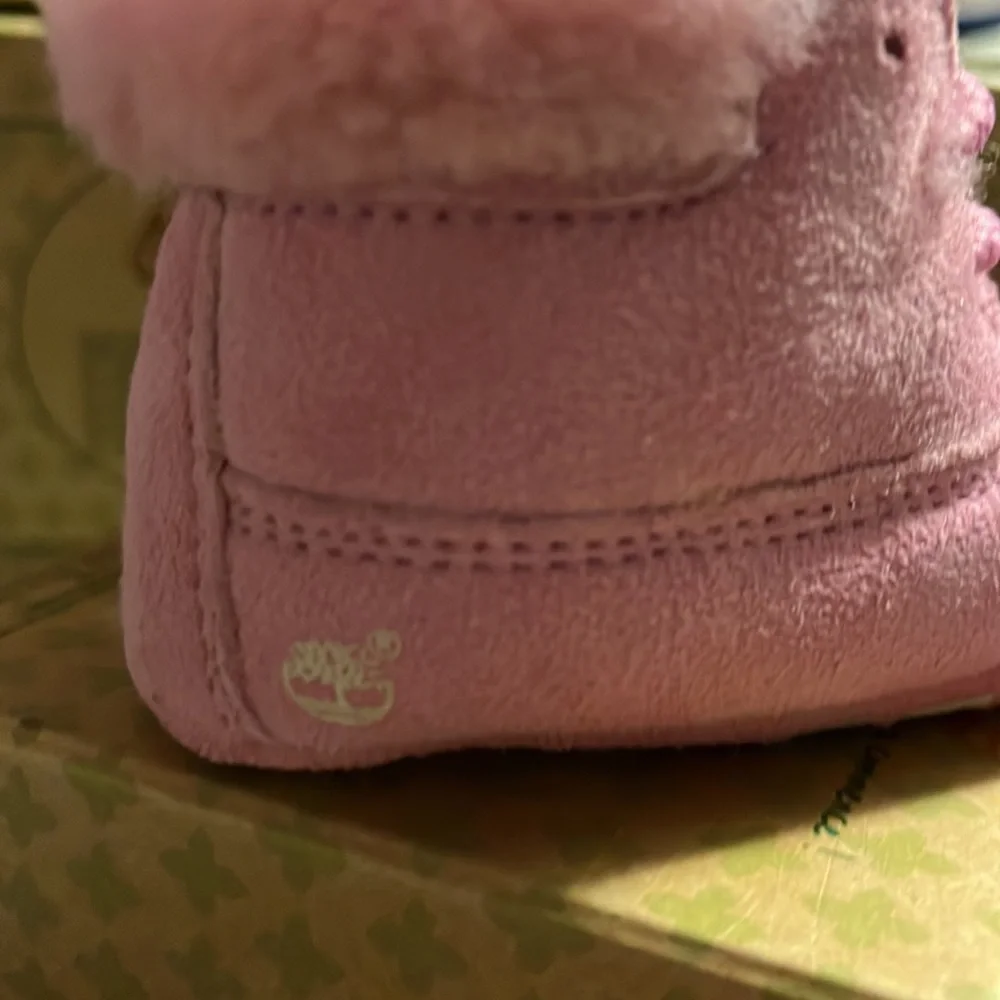 Timberland Infant Shearling Crib Booties Shoes Boots Baby 6-9 Month Girls Size 2